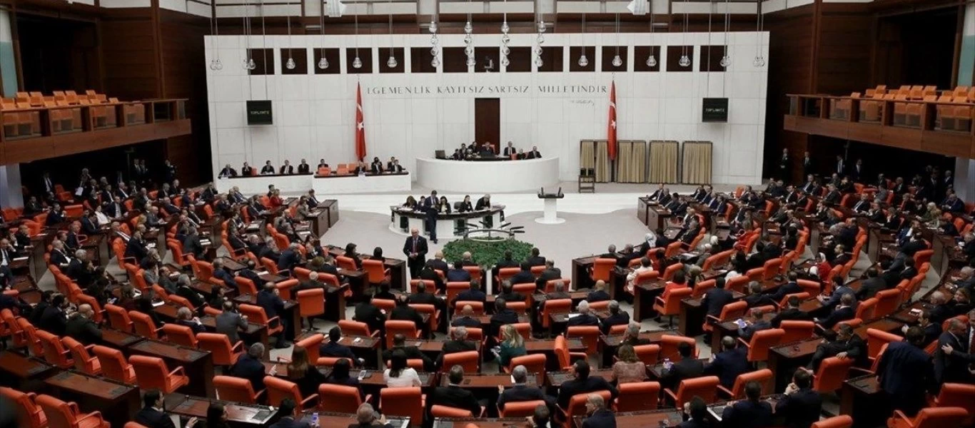 Al Arabiya: Το λιβυκό Κοινοβούλιο ψήφισε την ακύρωση της στρατιωτικής συμφωνίας με την Τουρκία